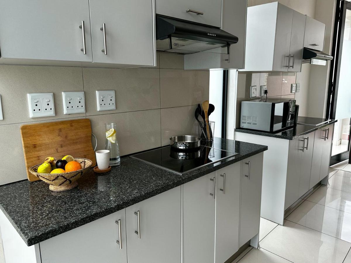 Tate Village Windhoek Bagian luar foto