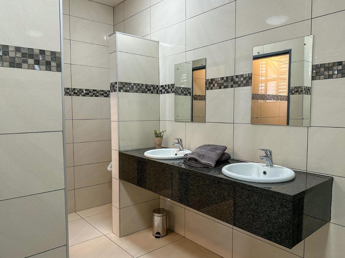 Tate Village Windhoek Bagian luar foto