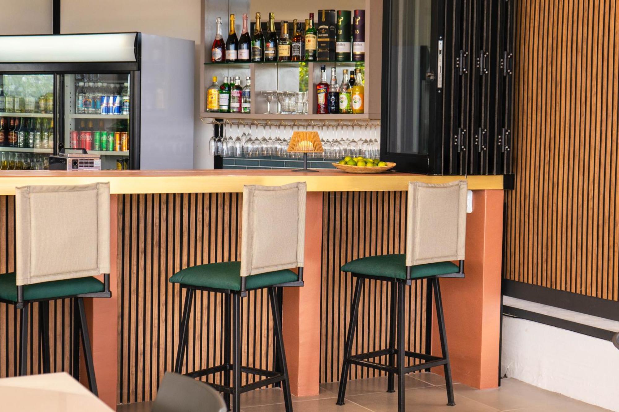 Tate Village Windhoek Bagian luar foto